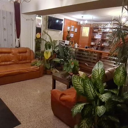 Hotel Sym بلوييست المظهر الخارجي الصورة